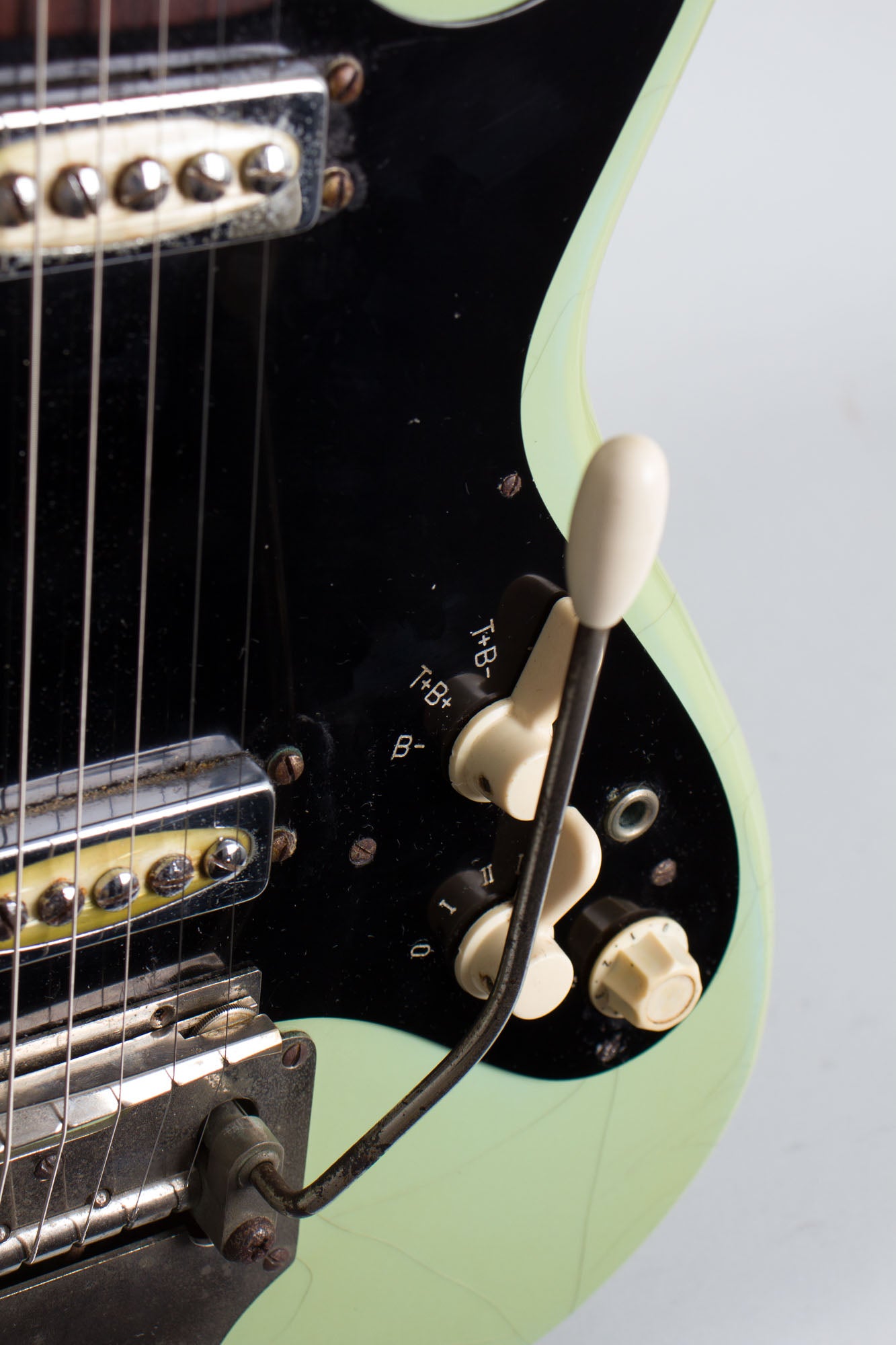 Klira Model 300 Solid Body Electric Guitar (1965)
