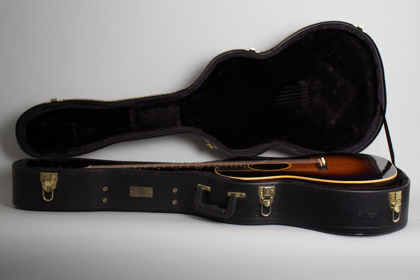 Gibson LG-2 Banner Flat Top Acoustic Guitar (1944)