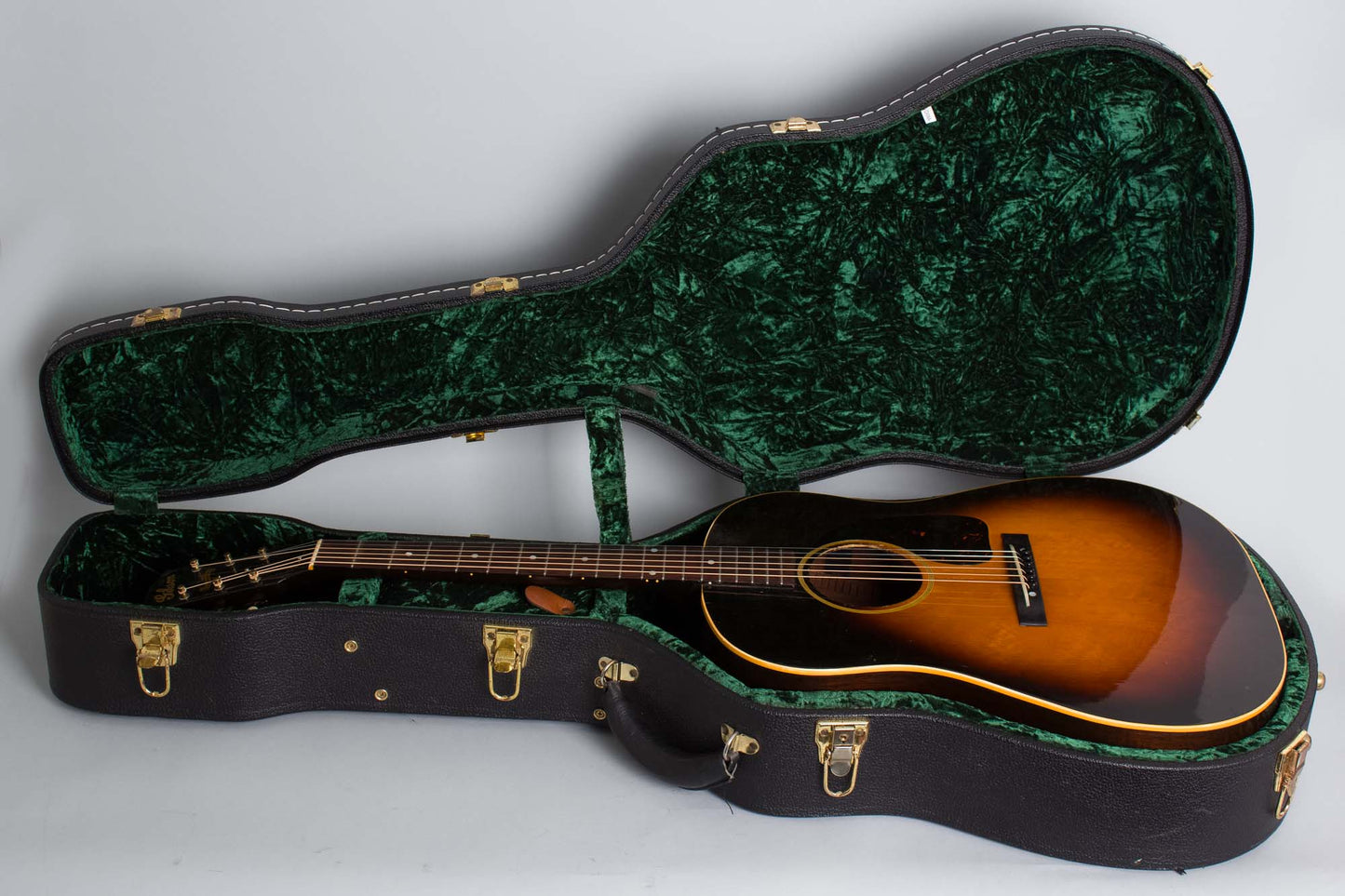 Gibson J-45 Banner Flat Top Acoustic Guitar (1944)
