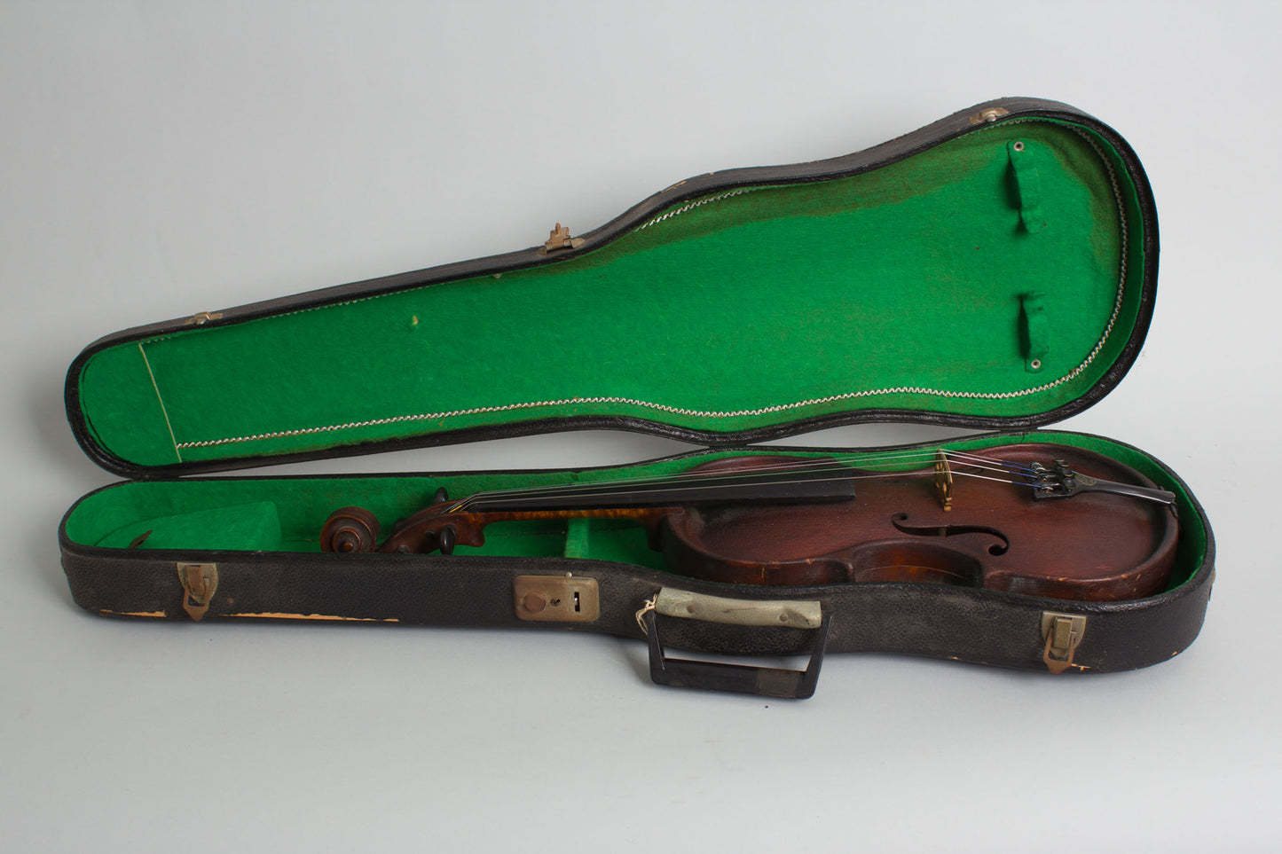 unlabelled Folk Violin (1920)