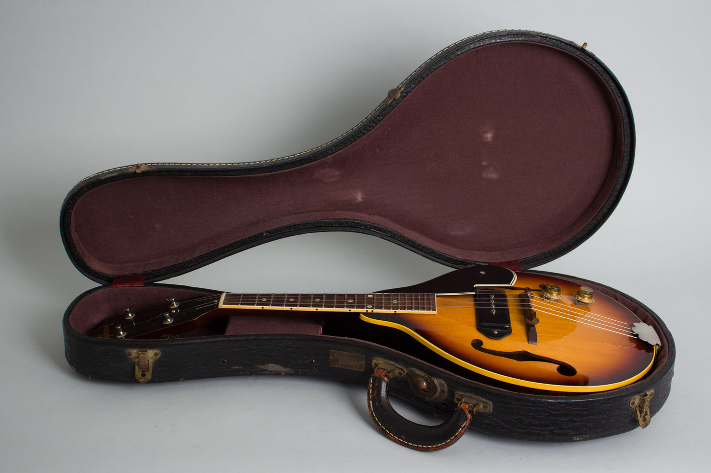 Gibson EM-150 Custom 4-String Hollow Body Electric Mandolin (1956)