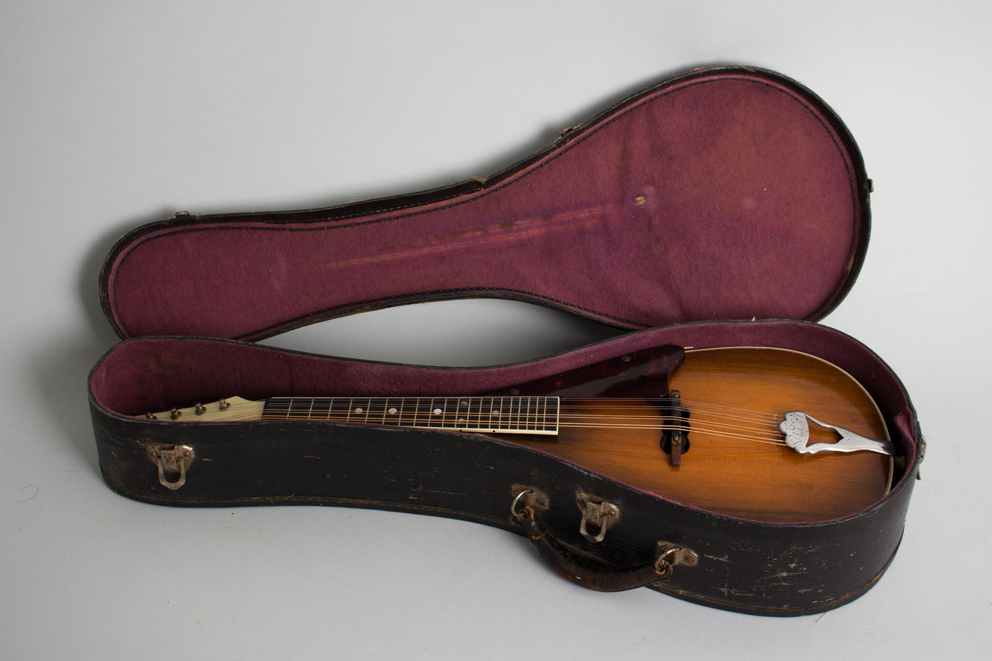Vivi-Tone Hollow Body Electric Mandolin (1933)
