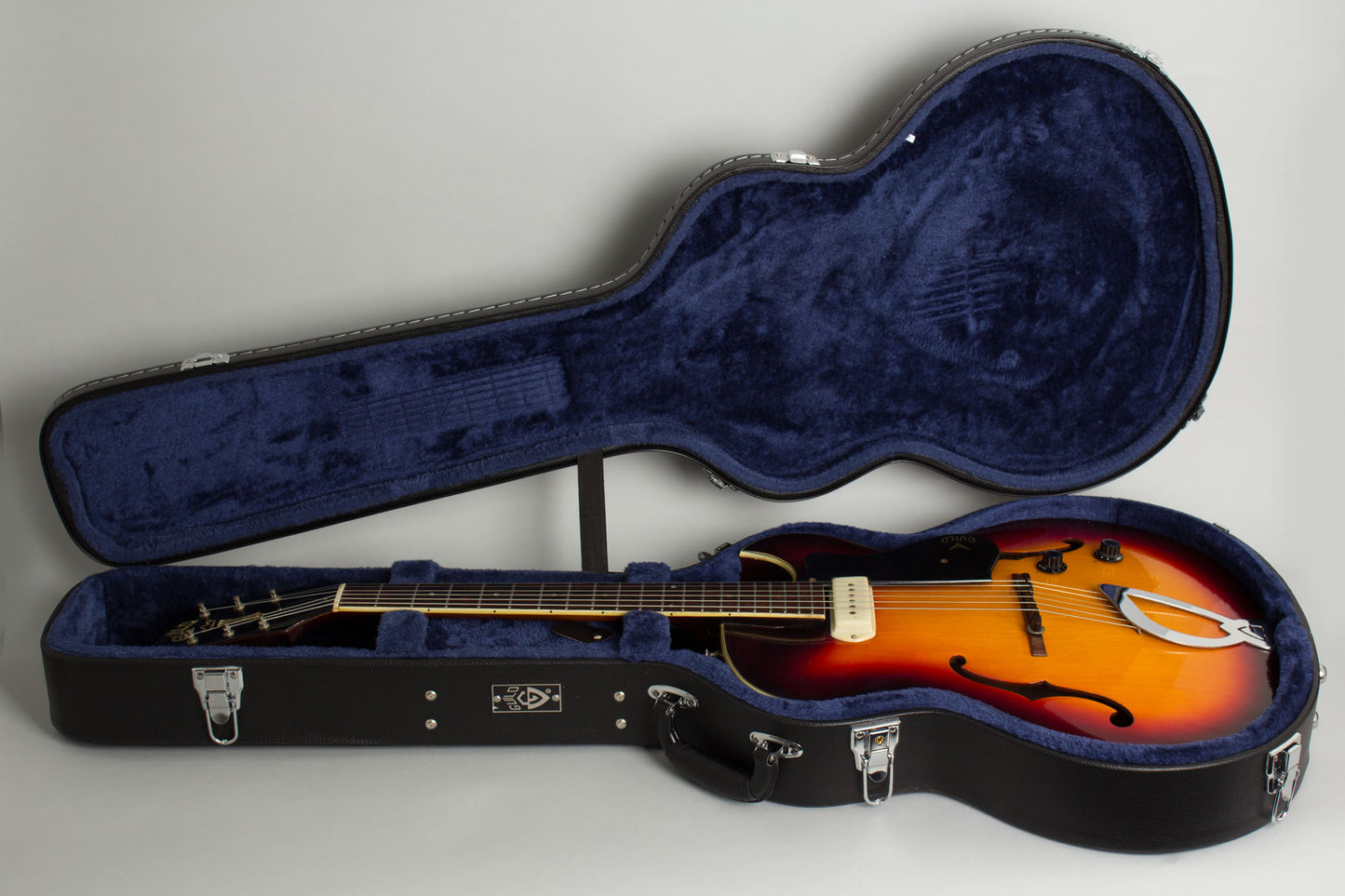 Guild T-100 Thinline Hollow Body Electric Guitar (1962)