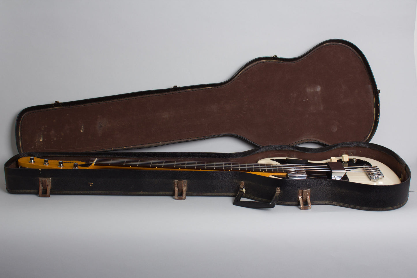 Kalamazoo Model KB-1 Solid Body Electric Bass Guitar (1968)