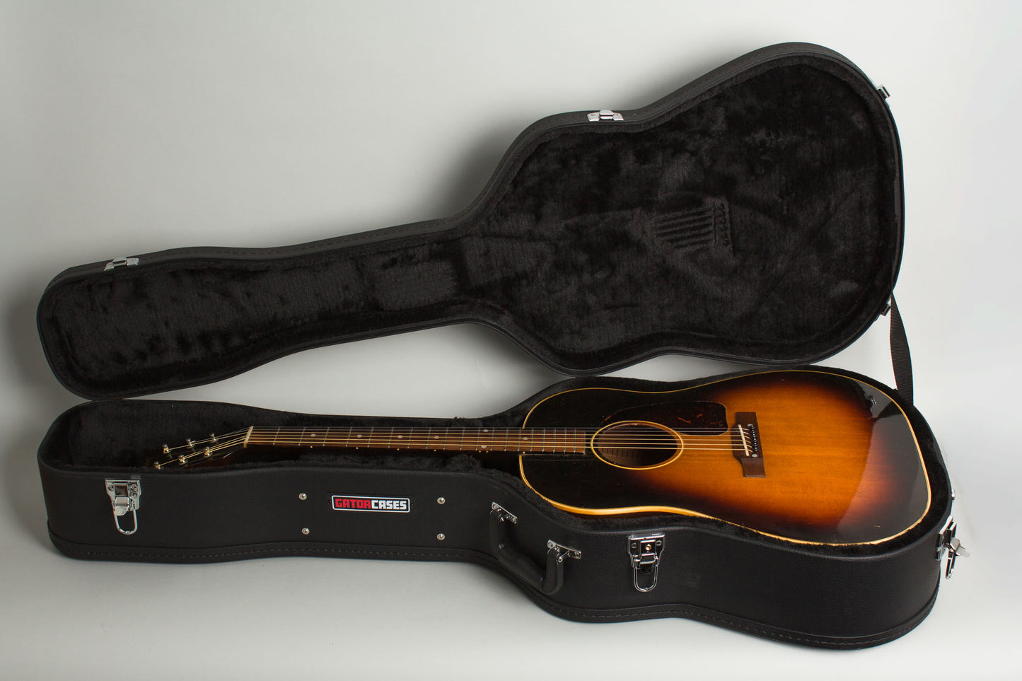 Gibson J-45 Flat Top Acoustic Guitar (1954)