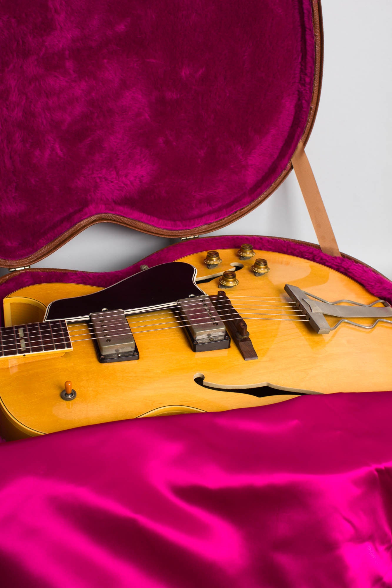 Gibson ES-175DN Arch Top Hollow Body Electric Guitar (1957)