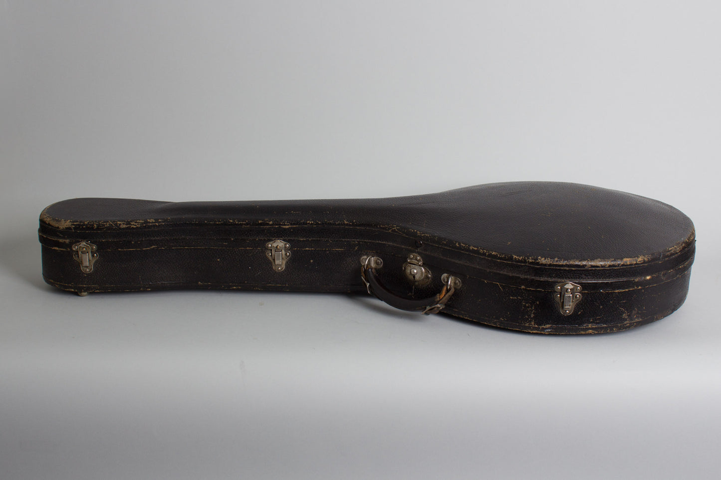 Gibson K-1 Carved Top Mandocello (1915)