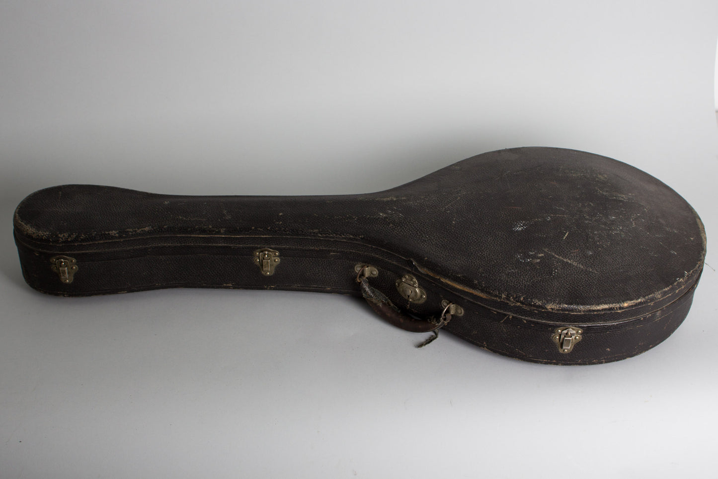 Gibson K-2 Carved Top Mandocello (1912)
