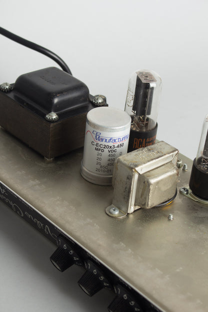 Fender Vibro-Champ AA764 Tube Amplifier (1966)