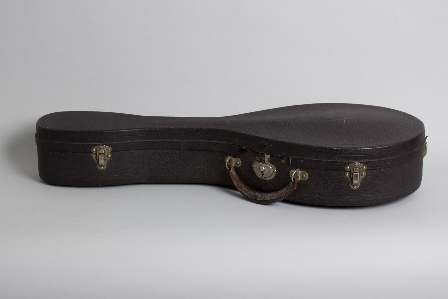 C. F. Martin Style A Flat back, bent top Mandola (1919)