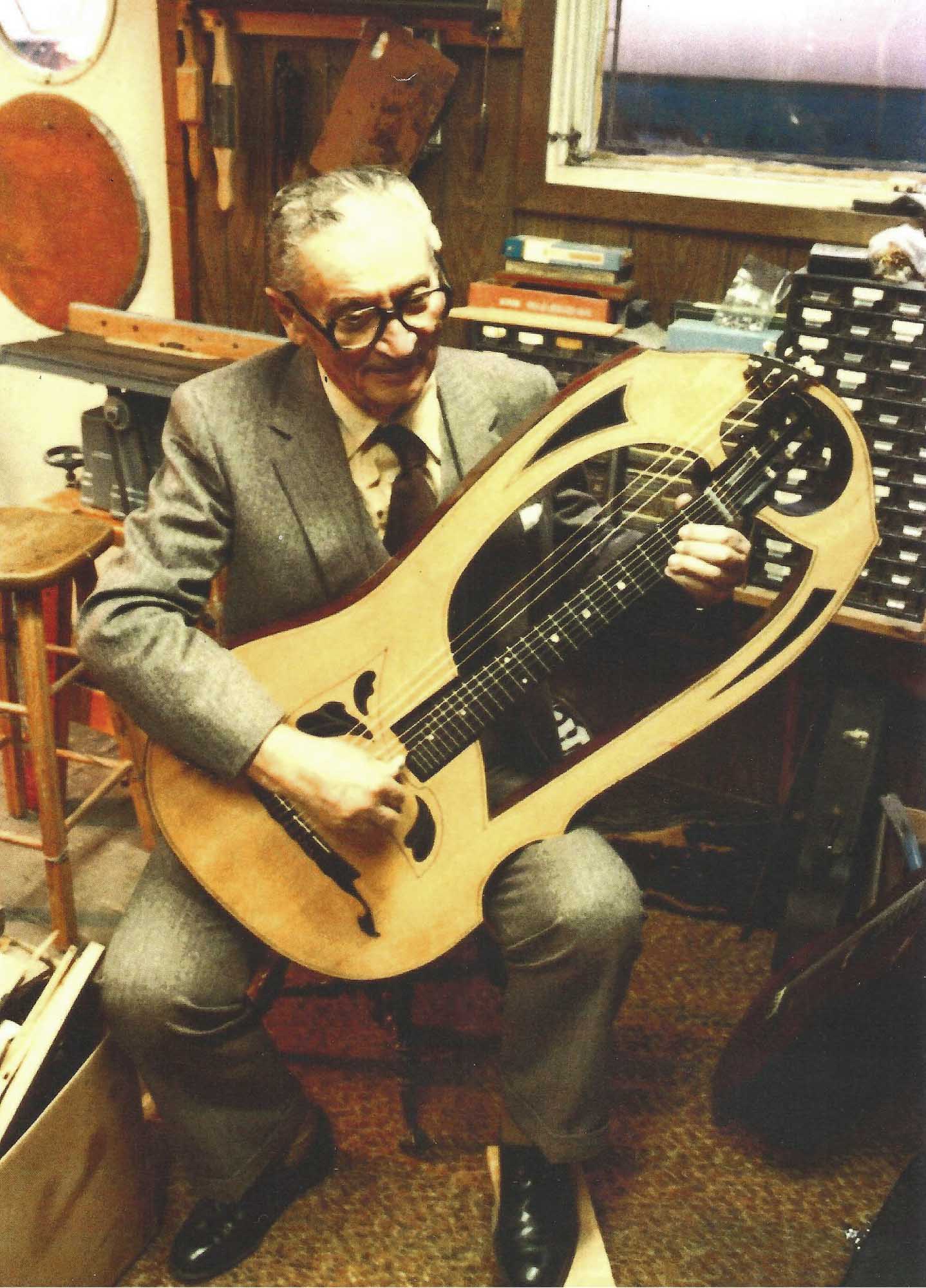 Luigi Mozzani Lyre Harp Guitar (1905)