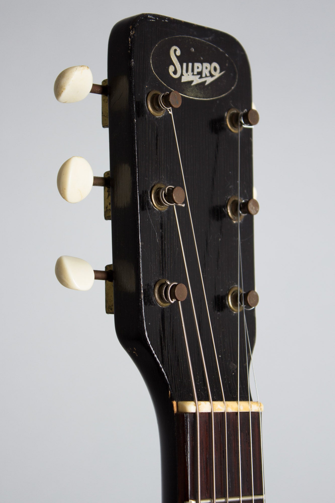 Supro Model 3033S Special Solid Body Electric Guitar (1960)