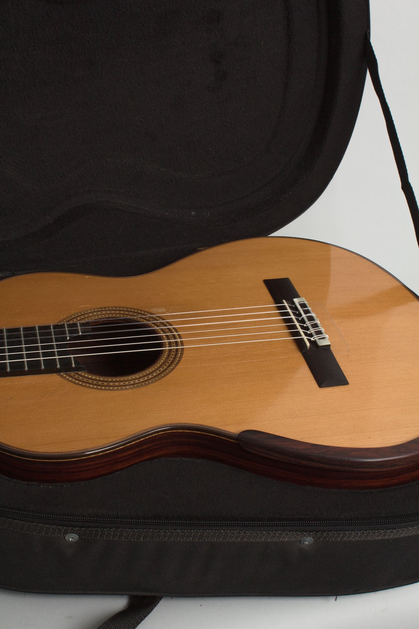 Fernando Gonzalez M. Classical Guitar (2023)