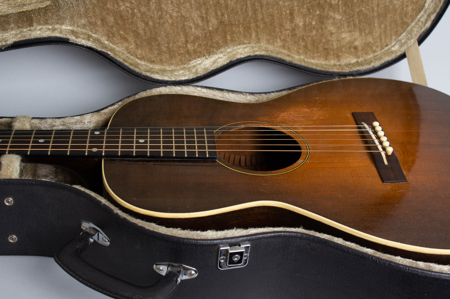 Gibson L-1 Flat Top Acoustic Guitar (1930-31)