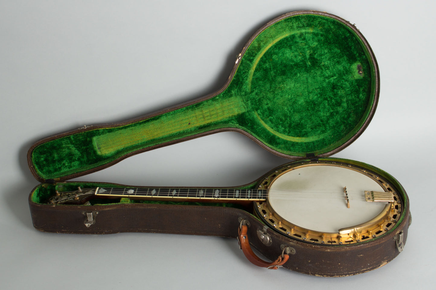 Vega Vegavox III Artist Tenor Banjo (1931)