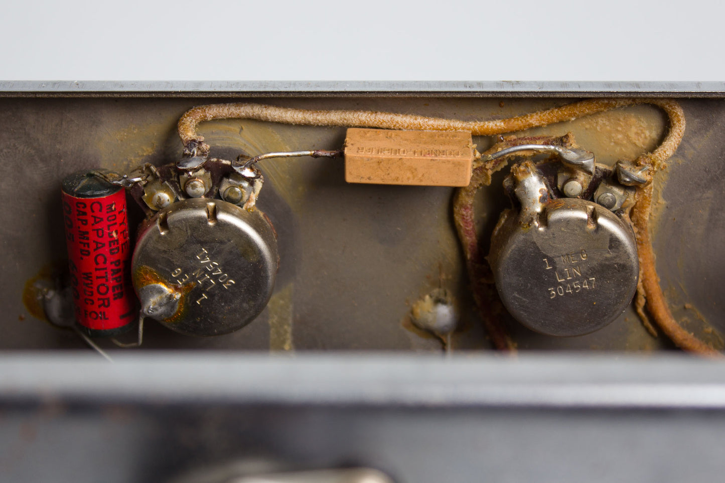 Fender White Tube Amplifier (1956)