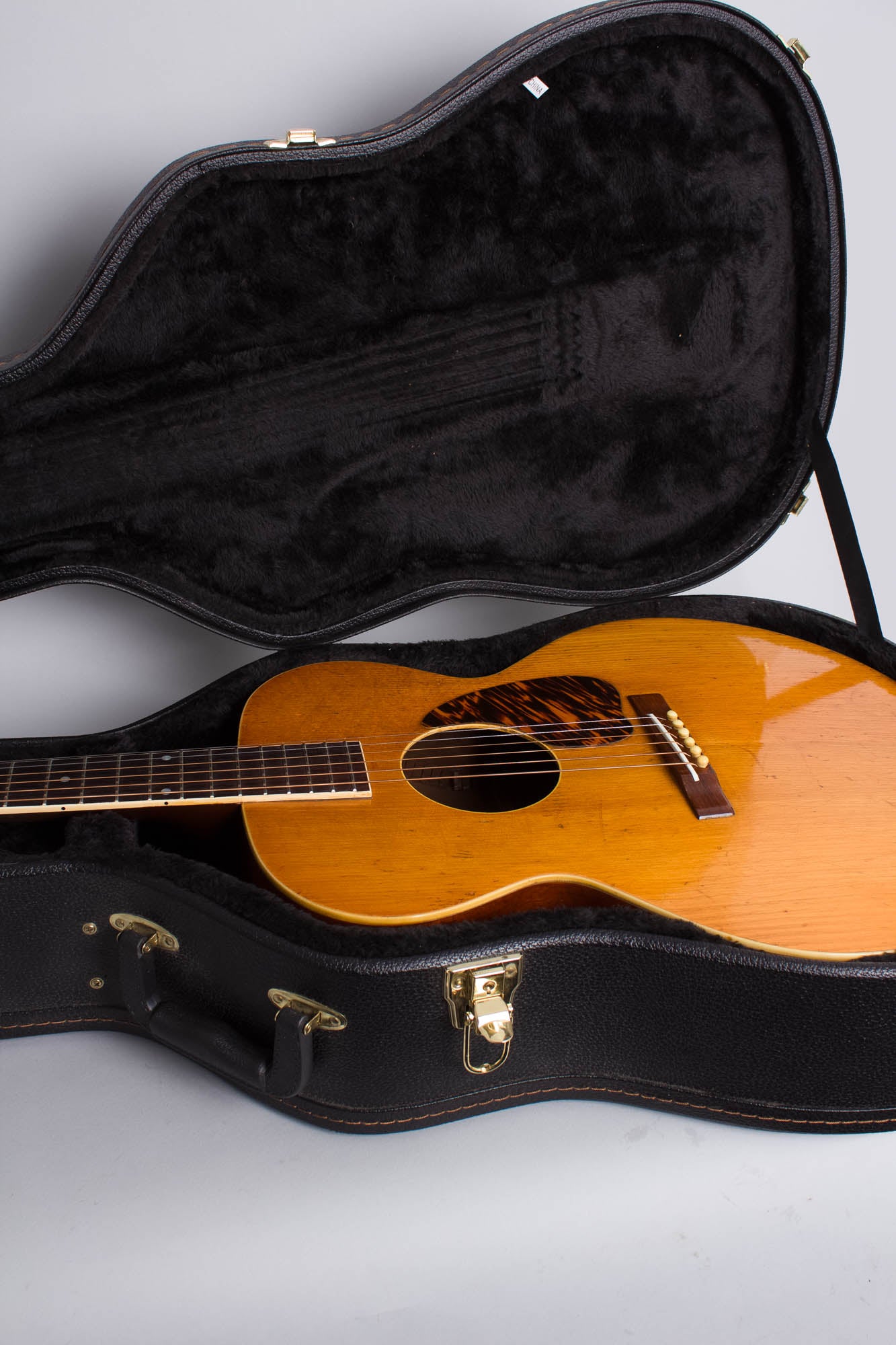 Gibson Washburn Model 5241 Classic Flat Top Acoustic Guitar (1939)