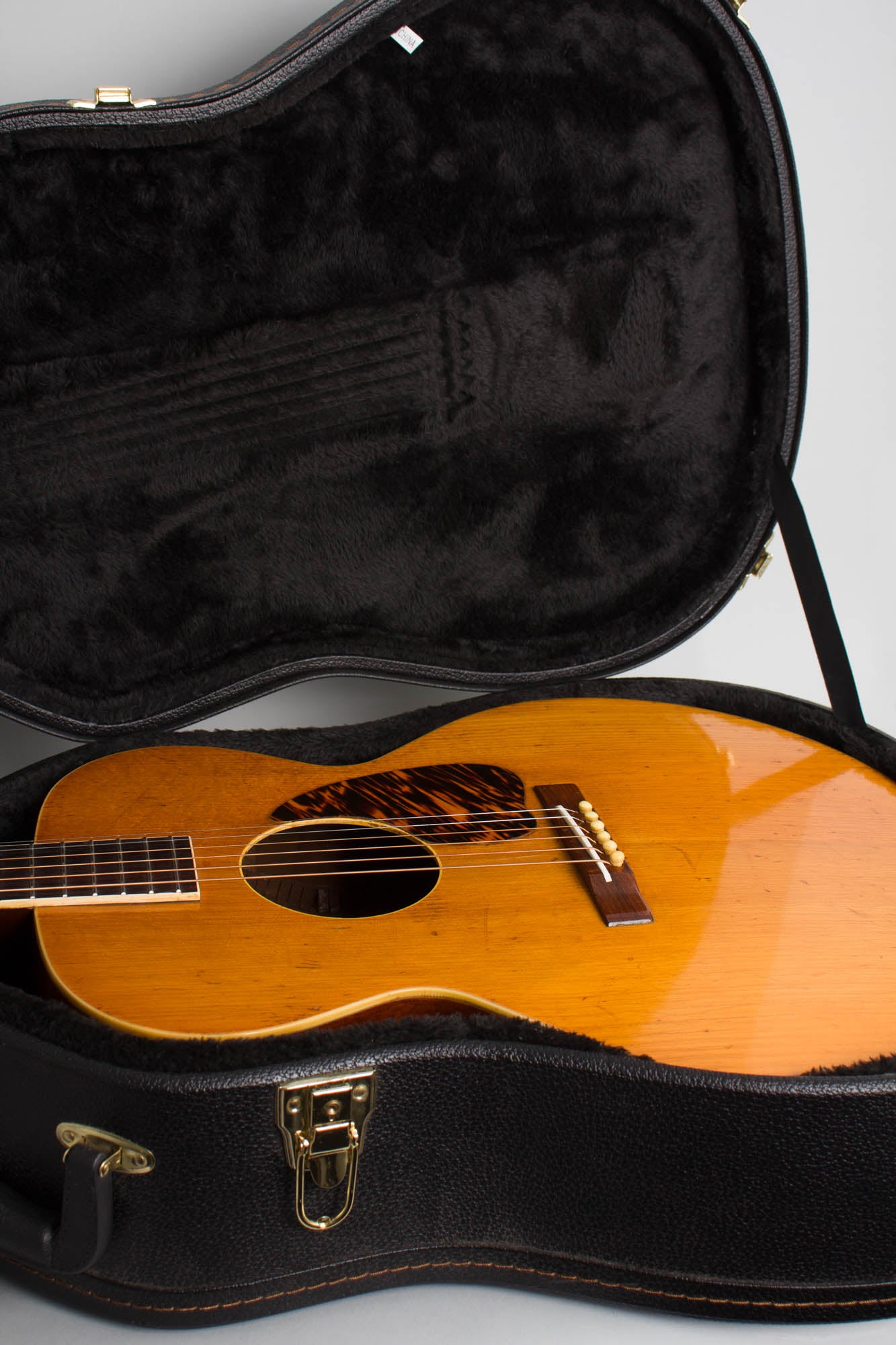 Gibson Washburn Model 5241 Classic Flat Top Acoustic Guitar (1939)