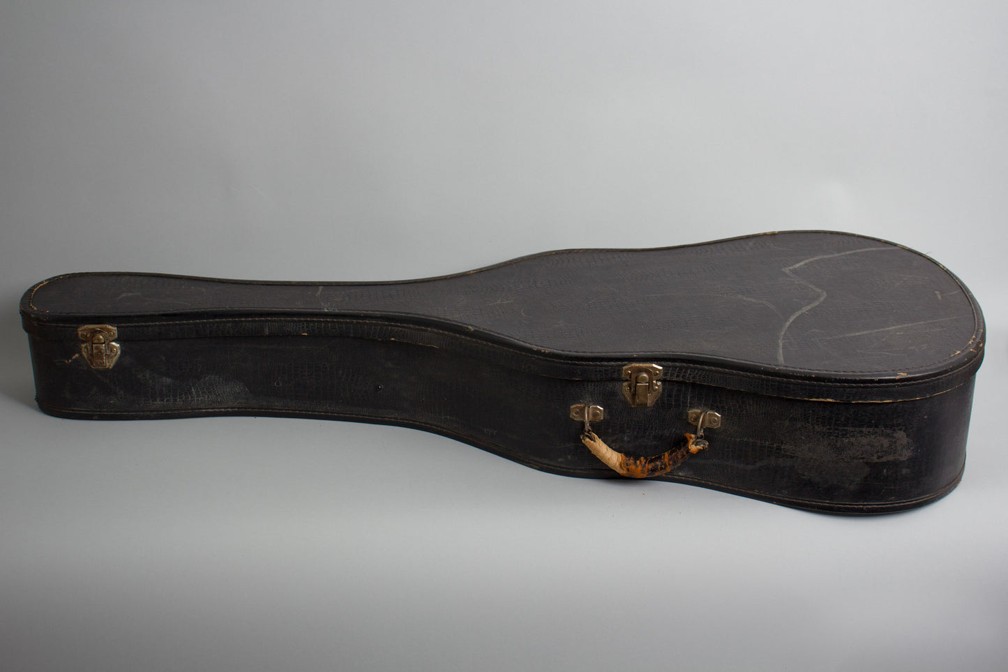 Washburn Model 5238 Deluxe Flat Top Acoustic Guitar (1932)
