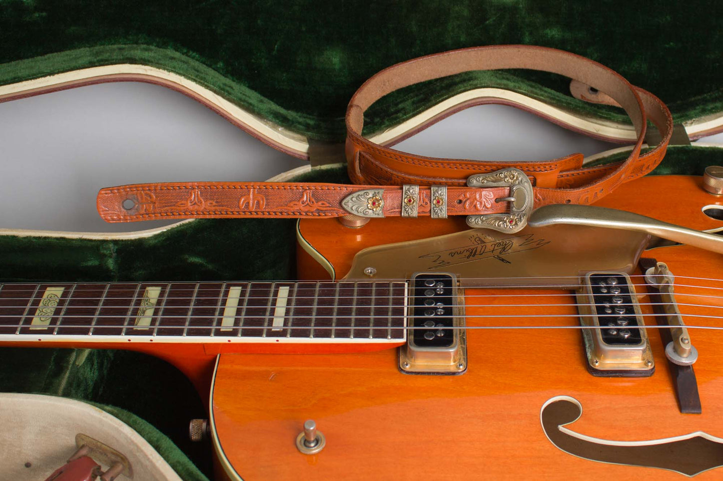 Gretsch Model 6120 Chet Atkins Hollow Body Arch Top Hollow Body Electric Guitar (1955)