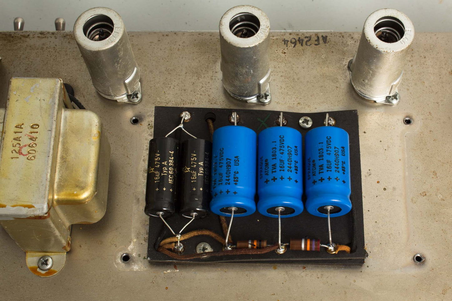 Fender Deluxe AA763 Tube Amplifier (1964)