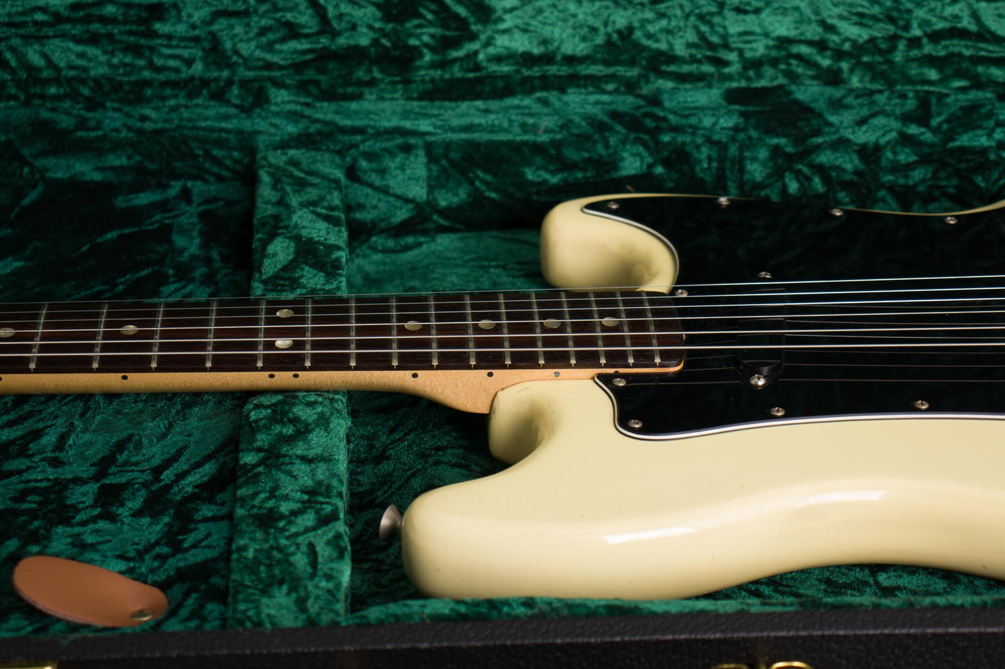 Fender Musicmaster Solid Body Electric Guitar (1978)