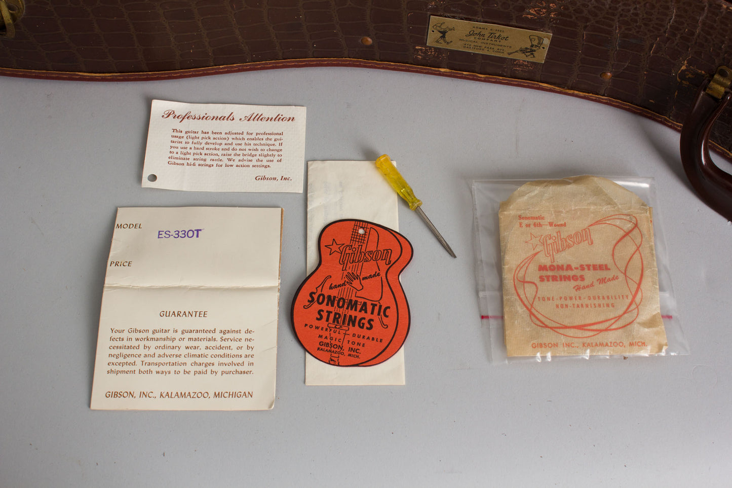 Gibson ES-330T Thinline Hollow Body Electric Guitar (1960)