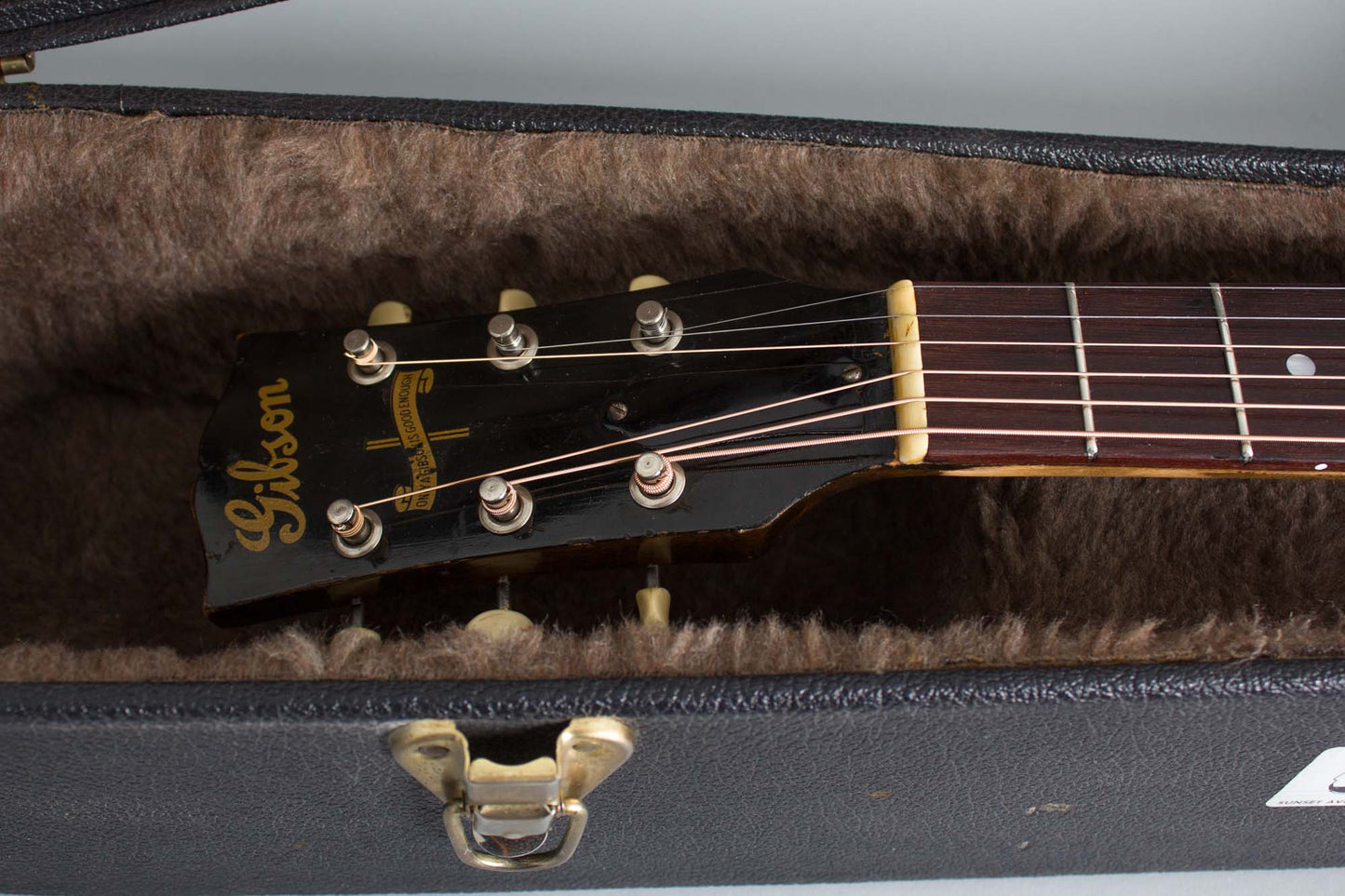 Gibson J-45 Banner Flat Top Acoustic Guitar (1943)