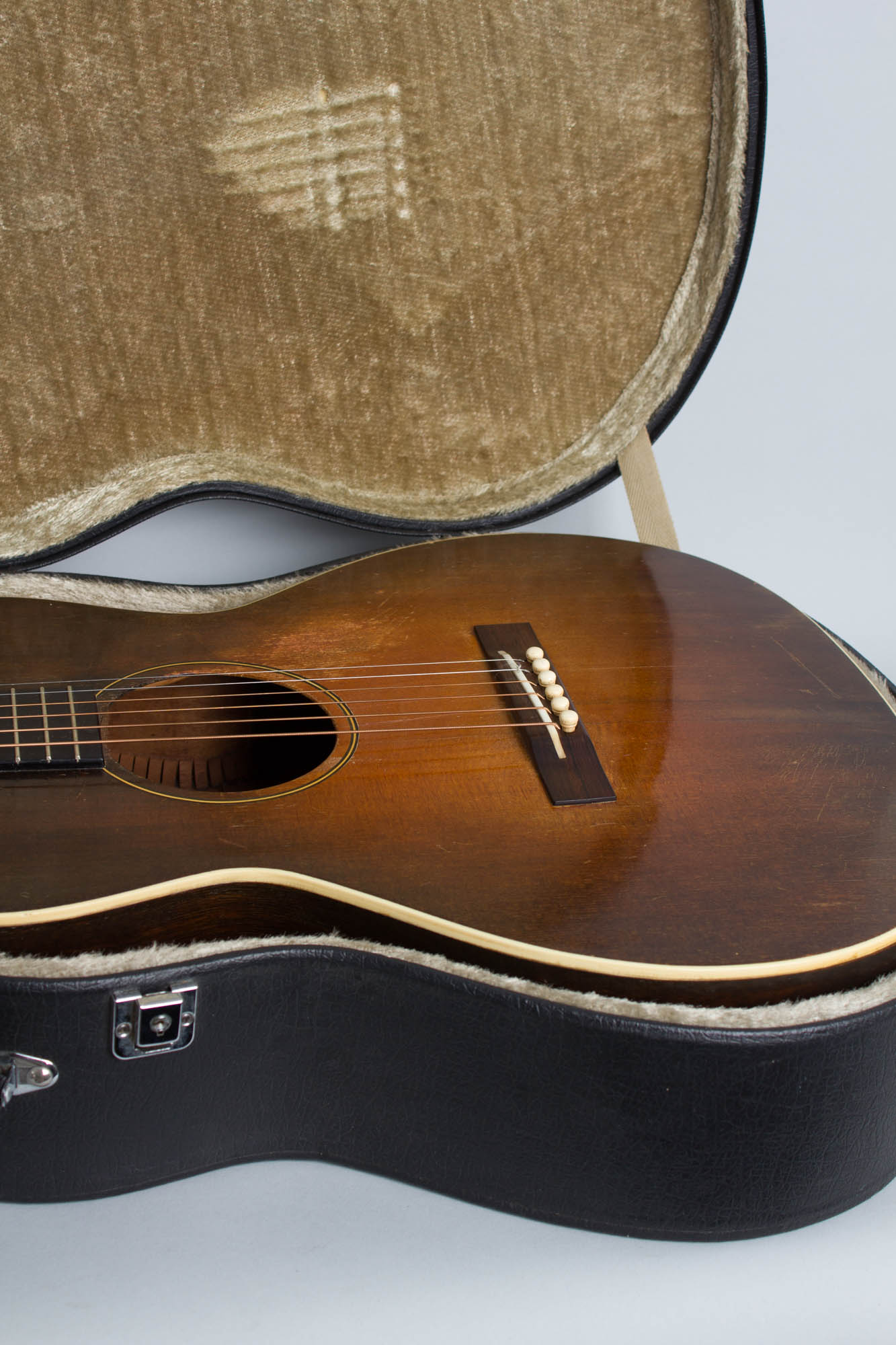 Gibson L-1 Flat Top Acoustic Guitar (1930-31)