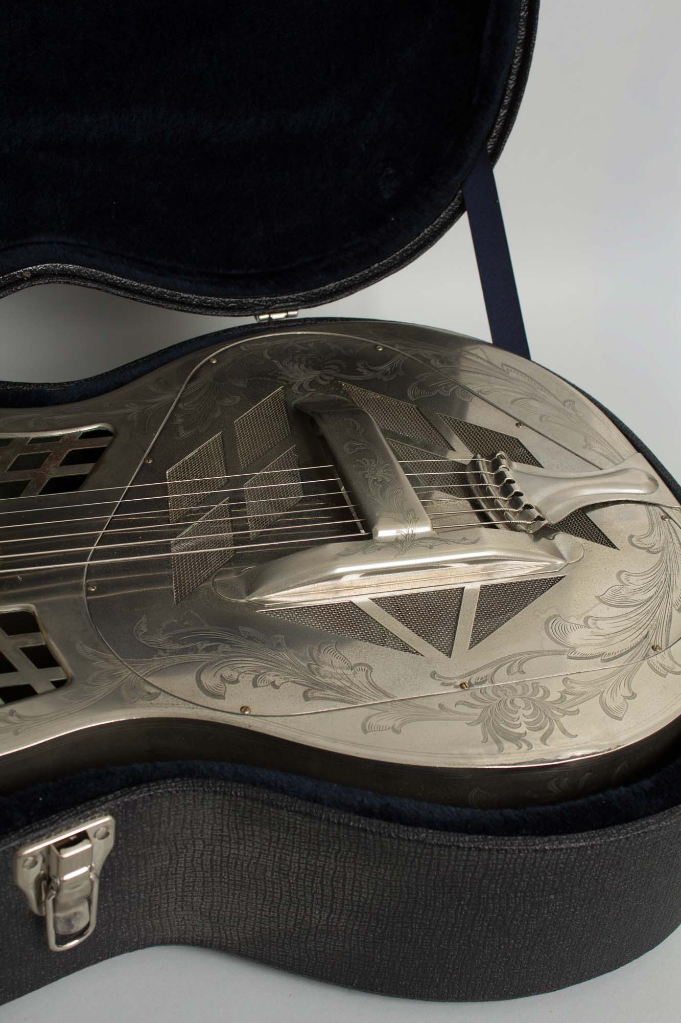 National Style 4 Tricone Squareneck Resophonic Guitar (1928)