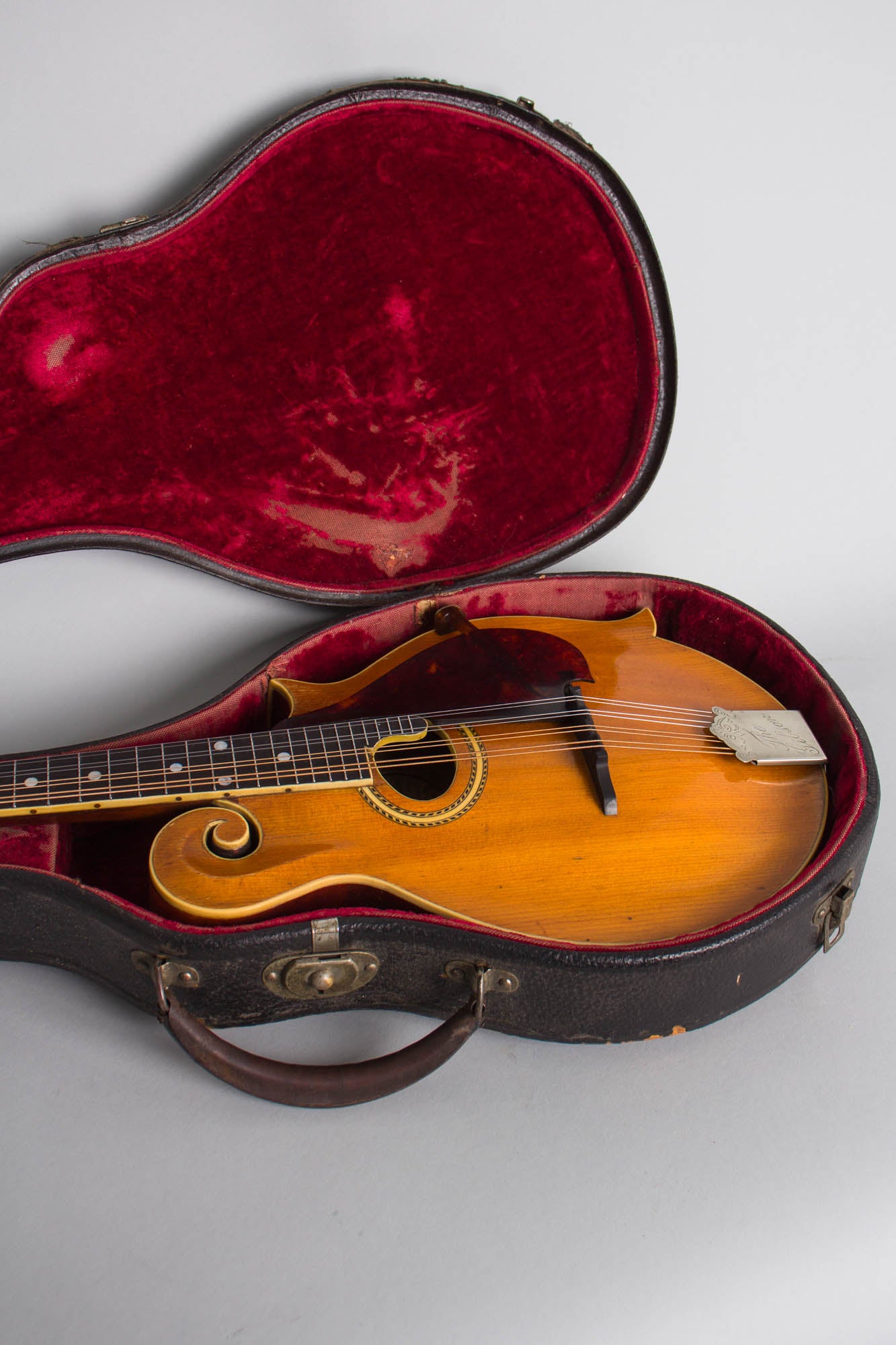Gibson F-4 Carved Top Mandolin (1911)