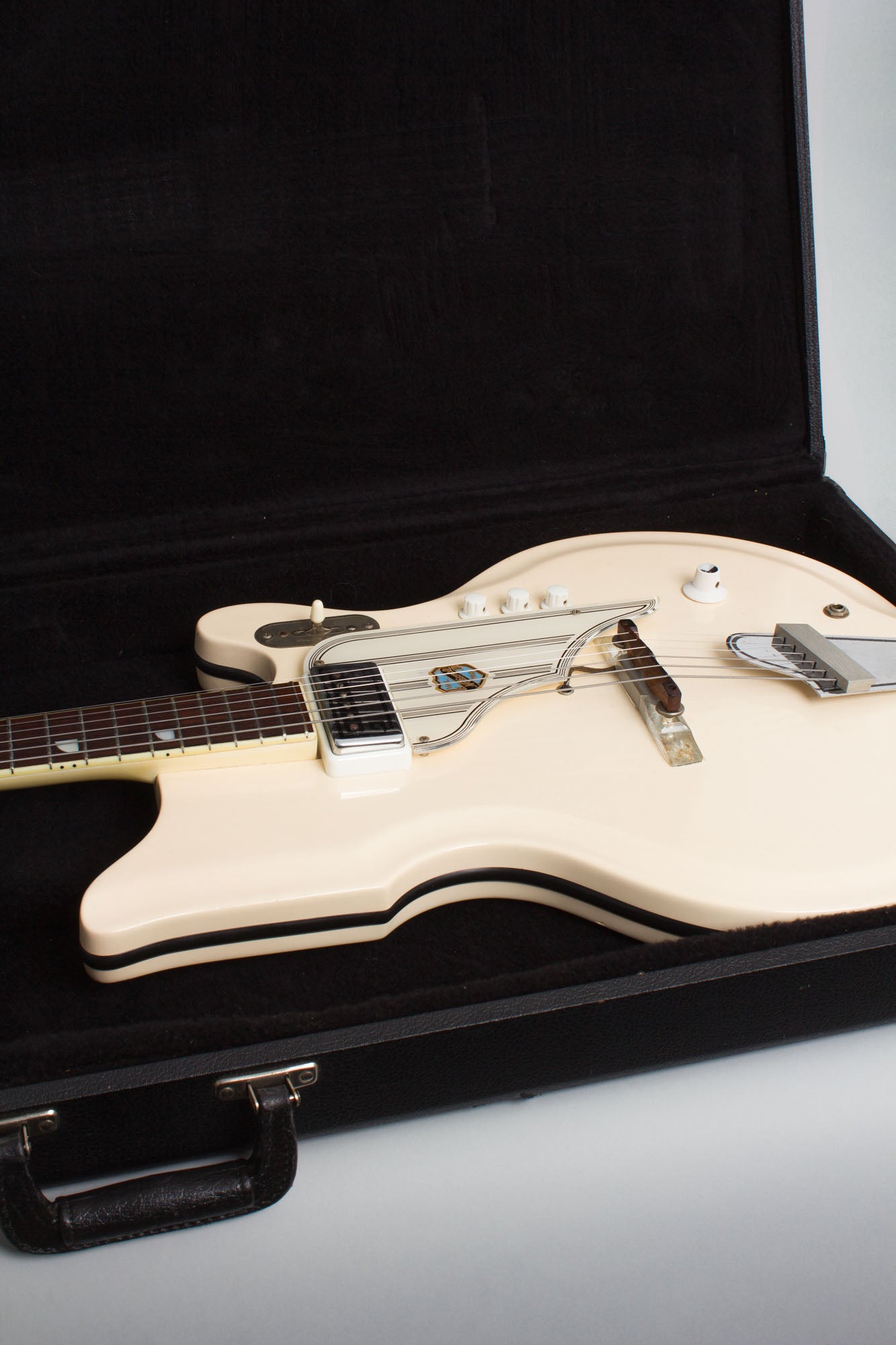 National Val-Pro 84 Solid Body Electric Guitar (1962)