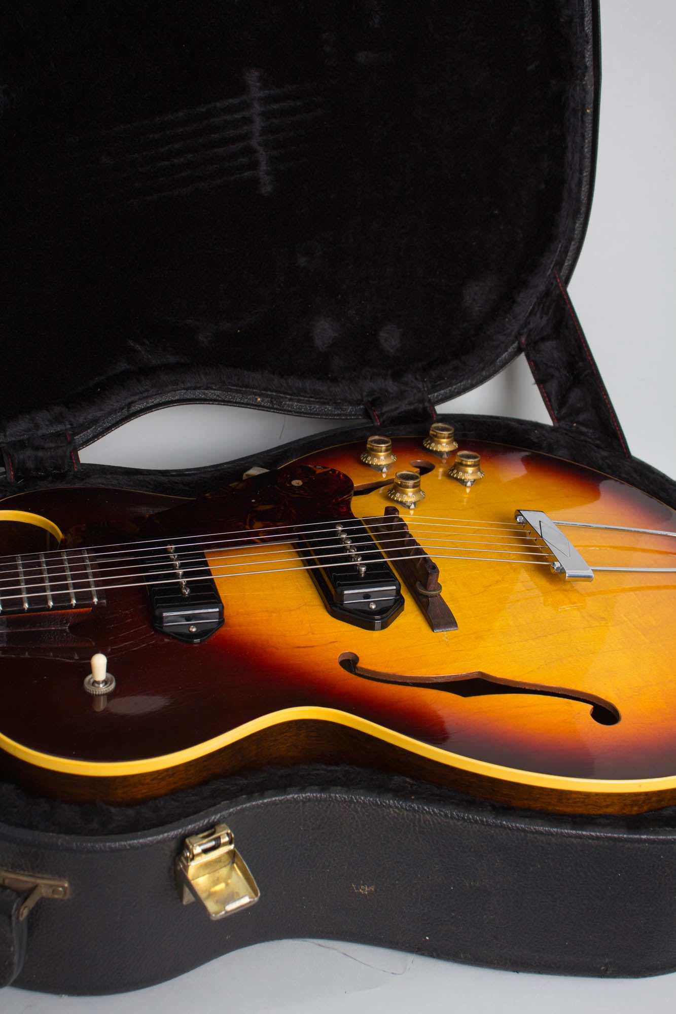 Gibson ES-125CD Arch Top Hollow Body Electric Guitar (1966)