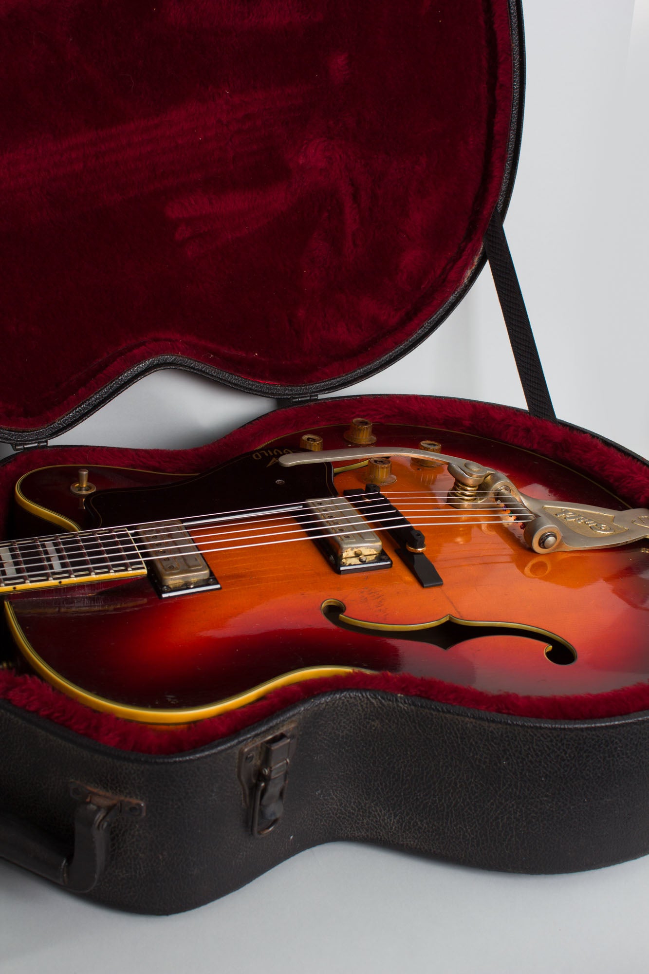 Guild X-500 Stuart Arch Top Hollow Body Electric Guitar (1964)