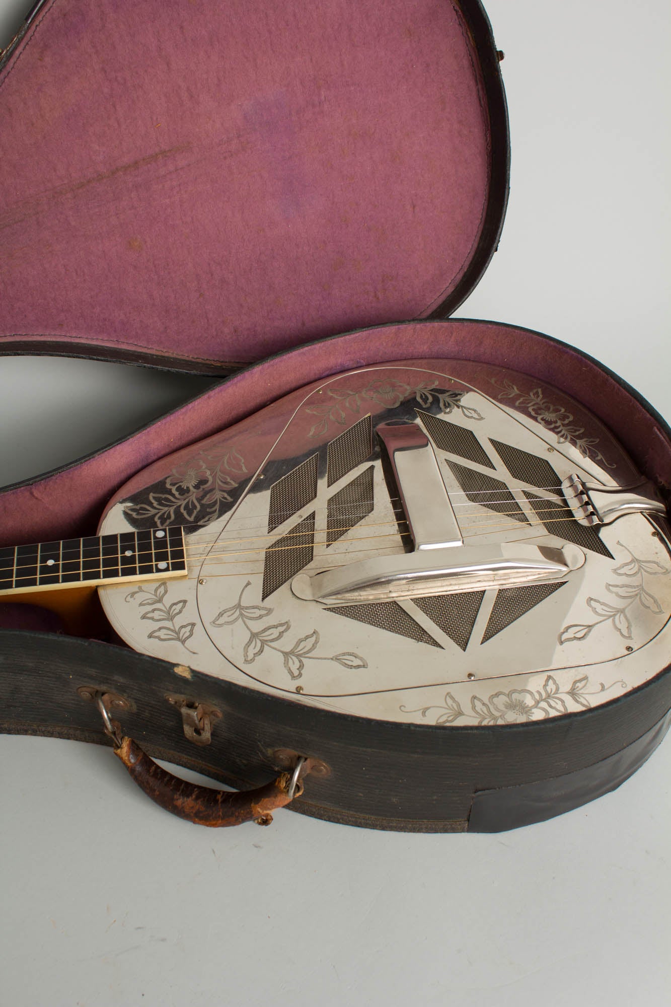 National Style 2 Resophonic Tenor Guitar (1928)