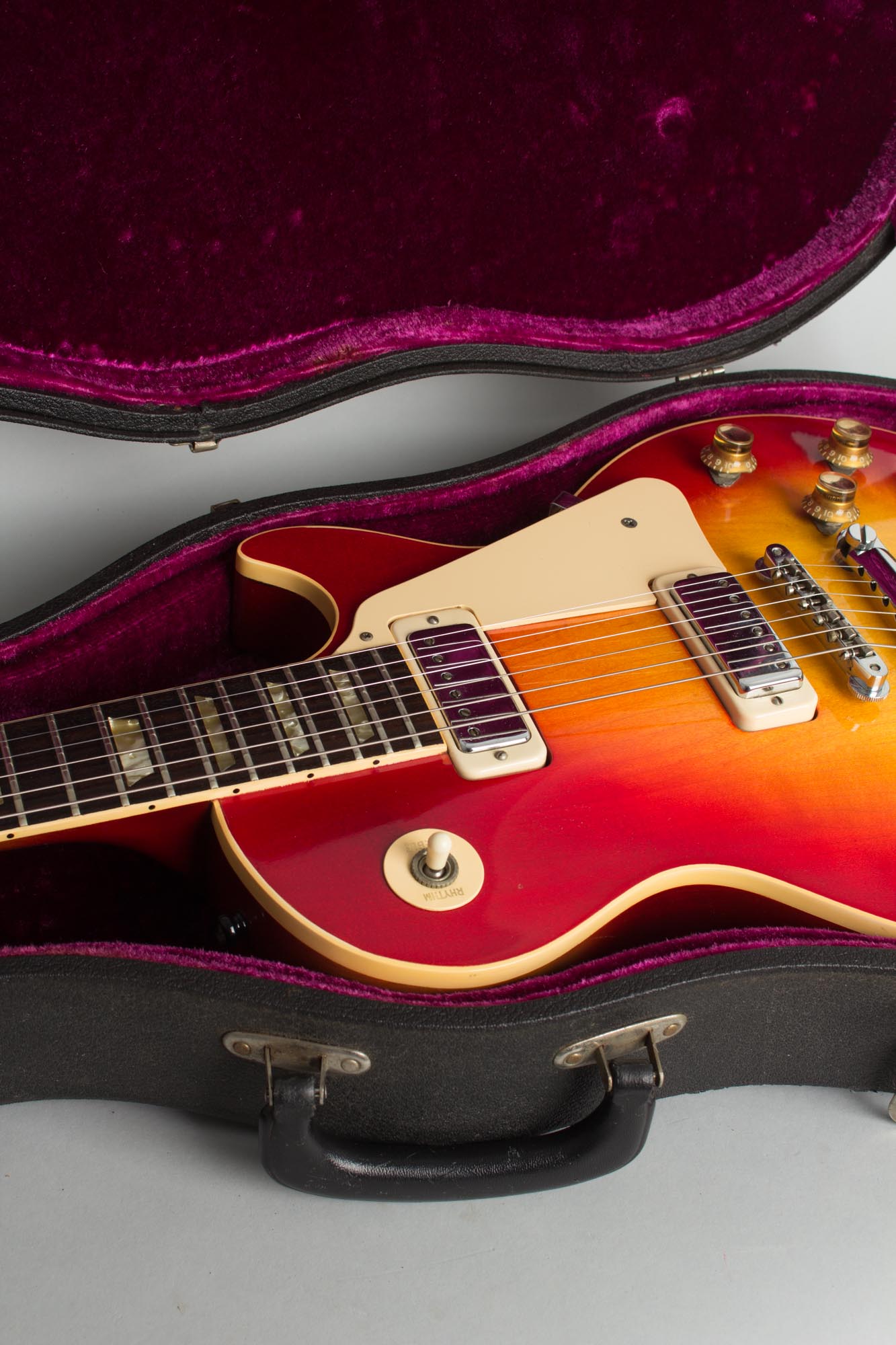 Gibson Les Paul Deluxe Solid Body Electric Guitar (1974)
