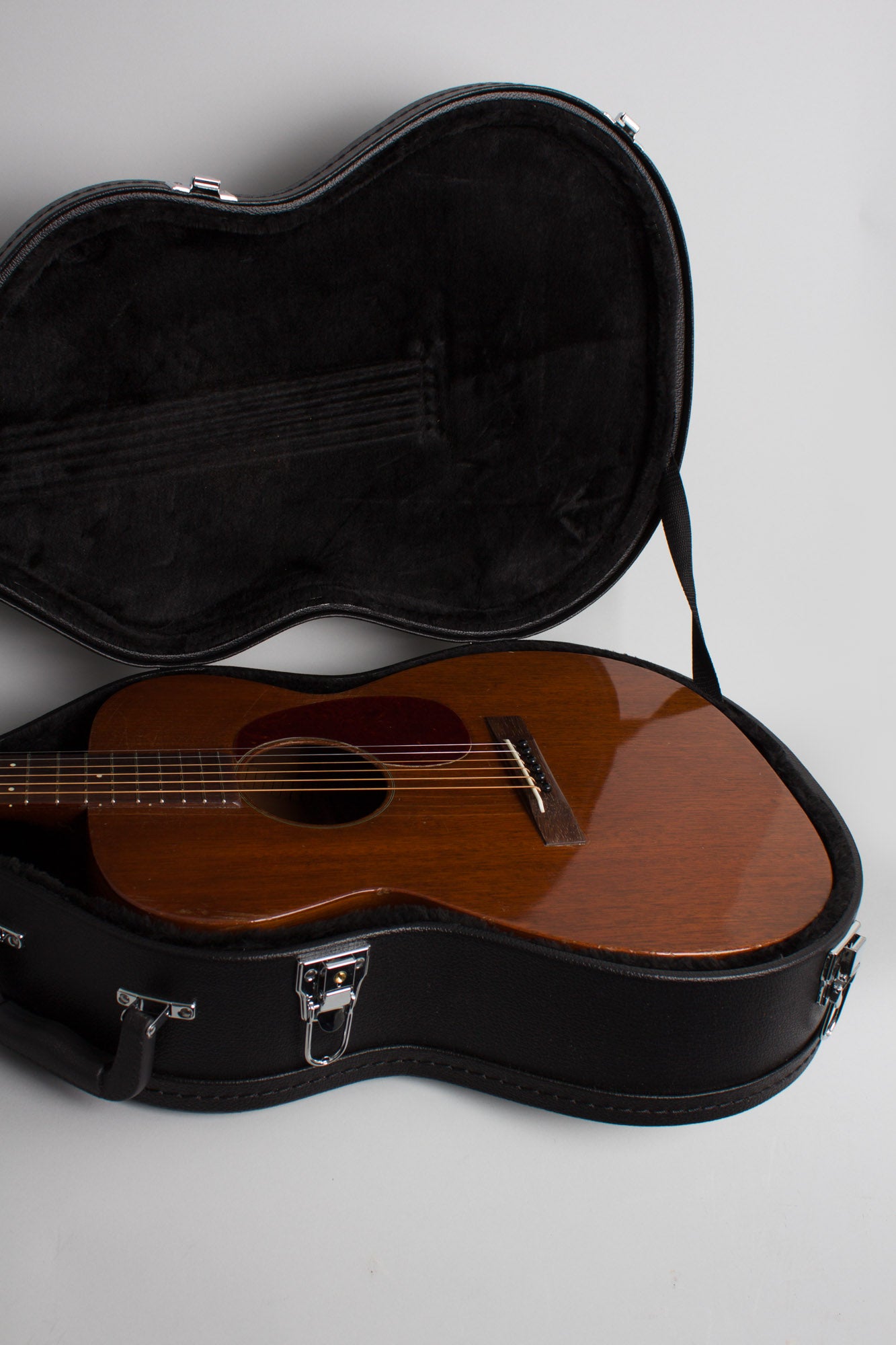 C. F. Martin 00-17 Flat Top Acoustic Guitar (1948)