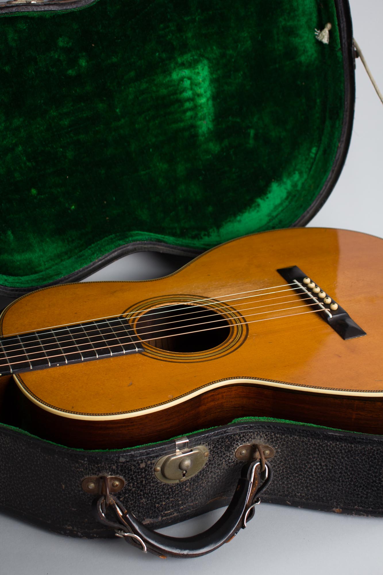 C. F. Martin 0-28 Flat Top Acoustic Guitar (1927)