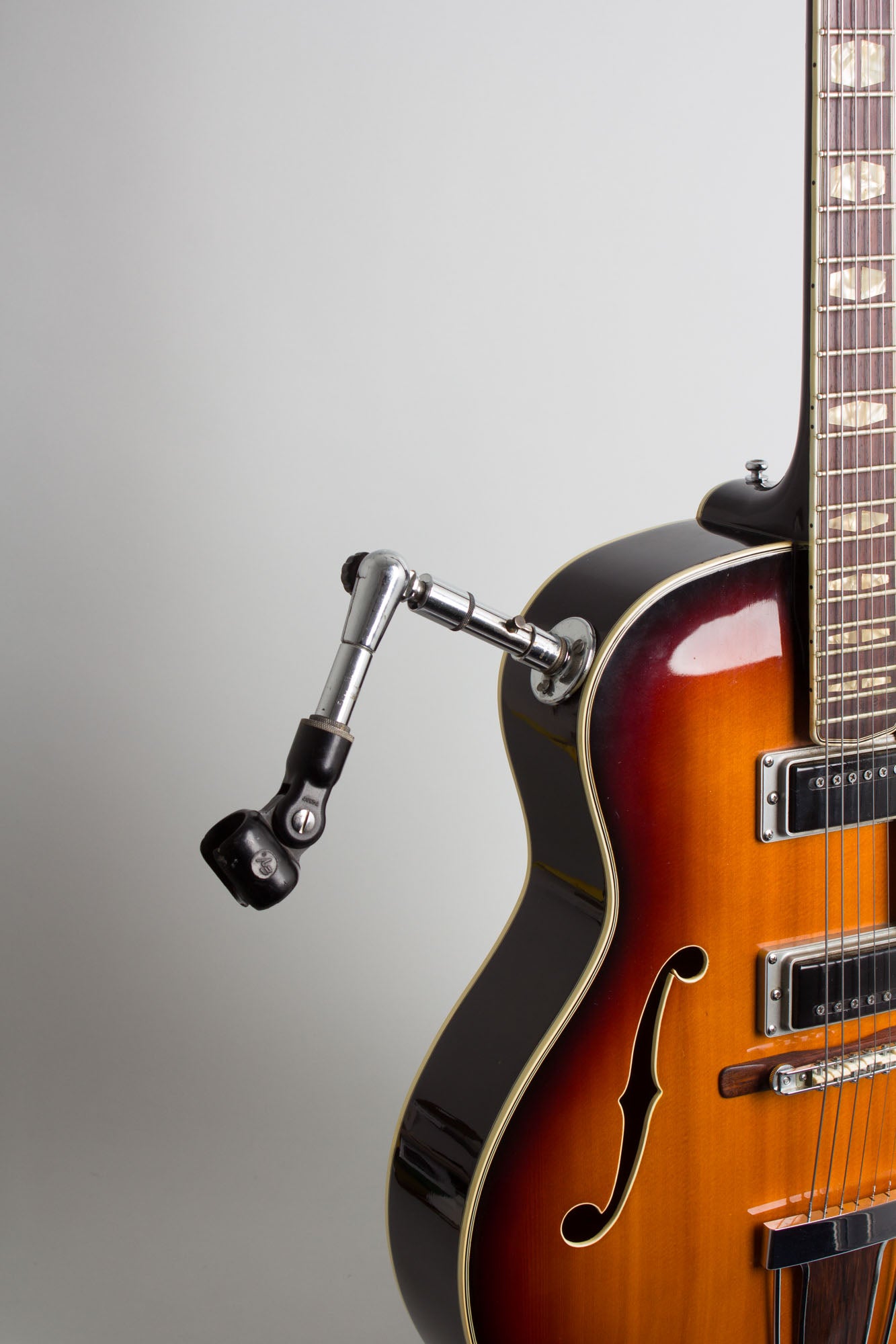 Yamaha AE-11 Arch Top Hollow Body Electric Guitar (1969)