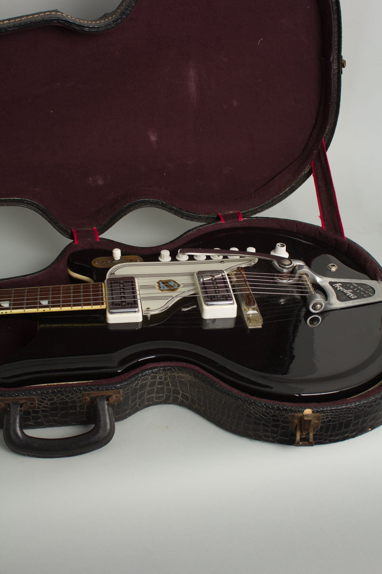 National Val-Pro 88 Semi-Hollow Body Electric Guitar (1963)