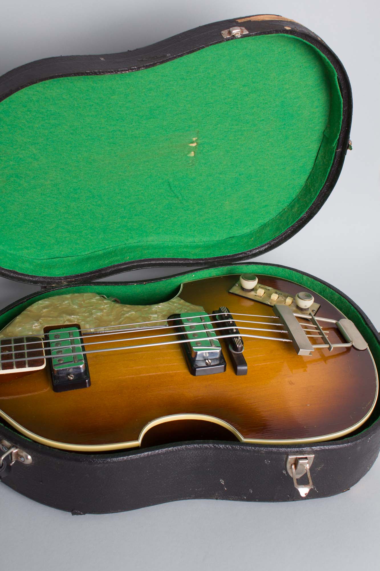 Hofner 500/1 Beatle Bass Hollow Body Electric Bass Guitar (1965)