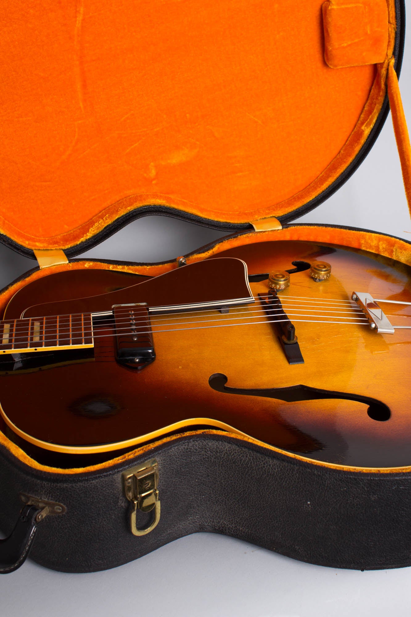 Gibson ES-150 Arch Top Hollow Body Electric Guitar (1954)