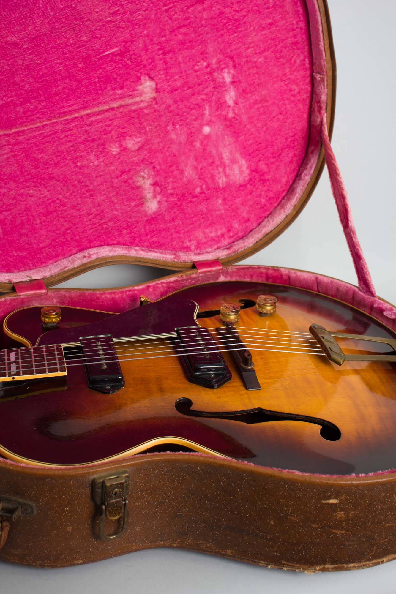 Gibson ES-350 Arch Top Hollow Body Electric Guitar (1949)