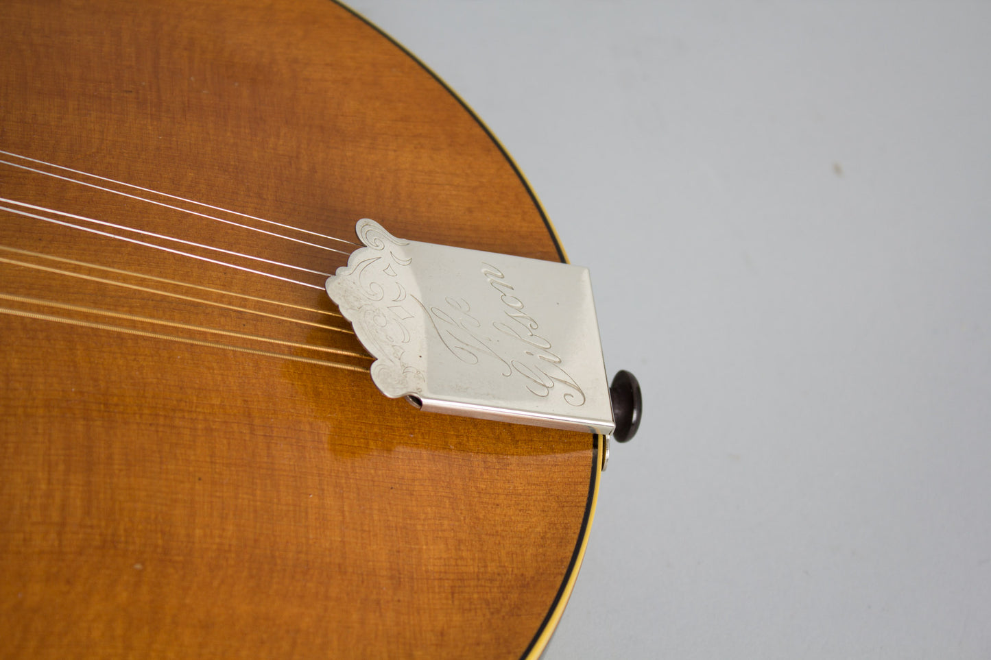 Gibson A-2 Snakehead Carved Top Mandolin (1923)