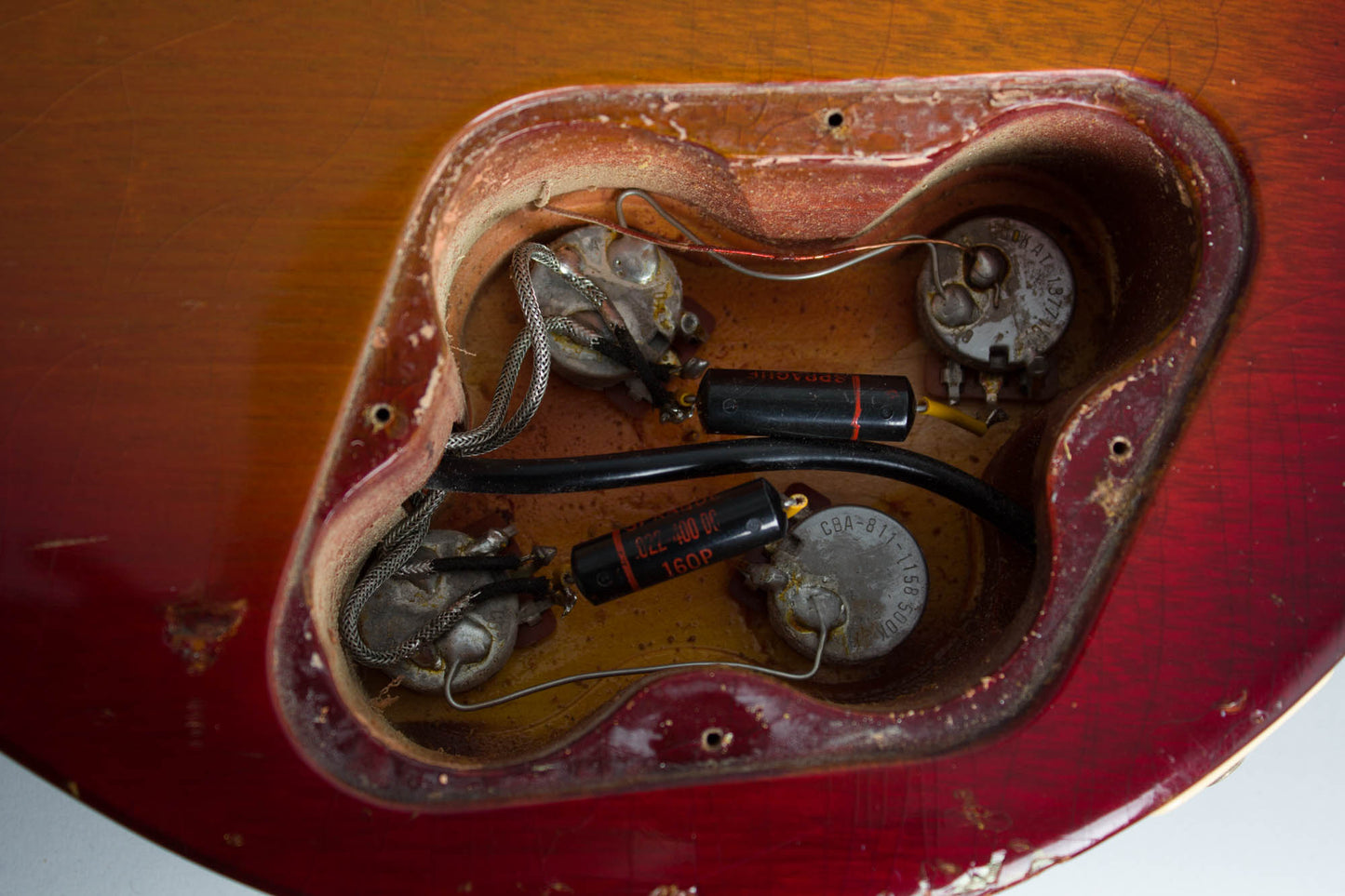 Gibson Les Paul Deluxe Solid Body Electric Guitar (1971)