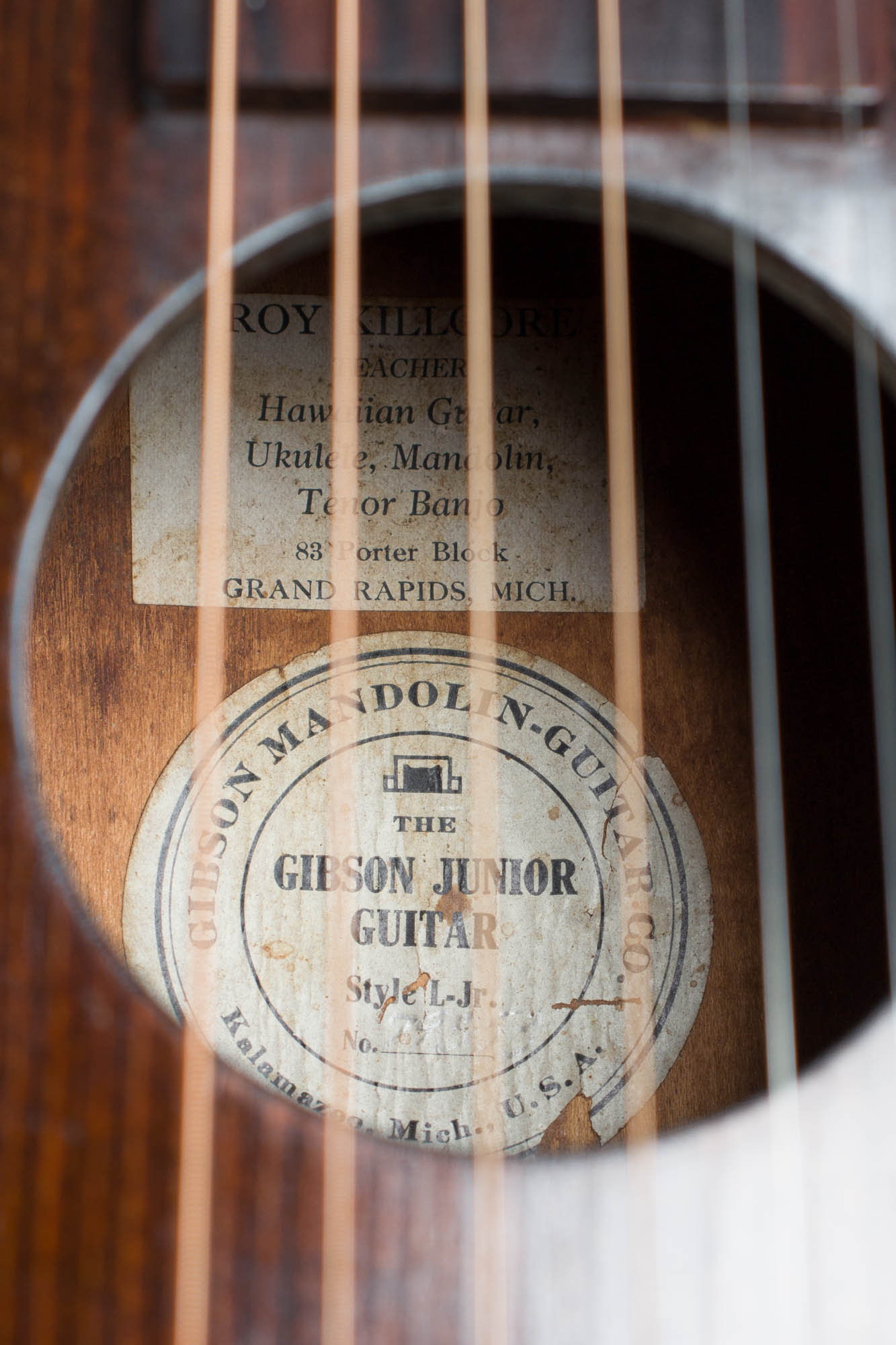 Gibson L-Junior Arch Top Acoustic Guitar (1925)