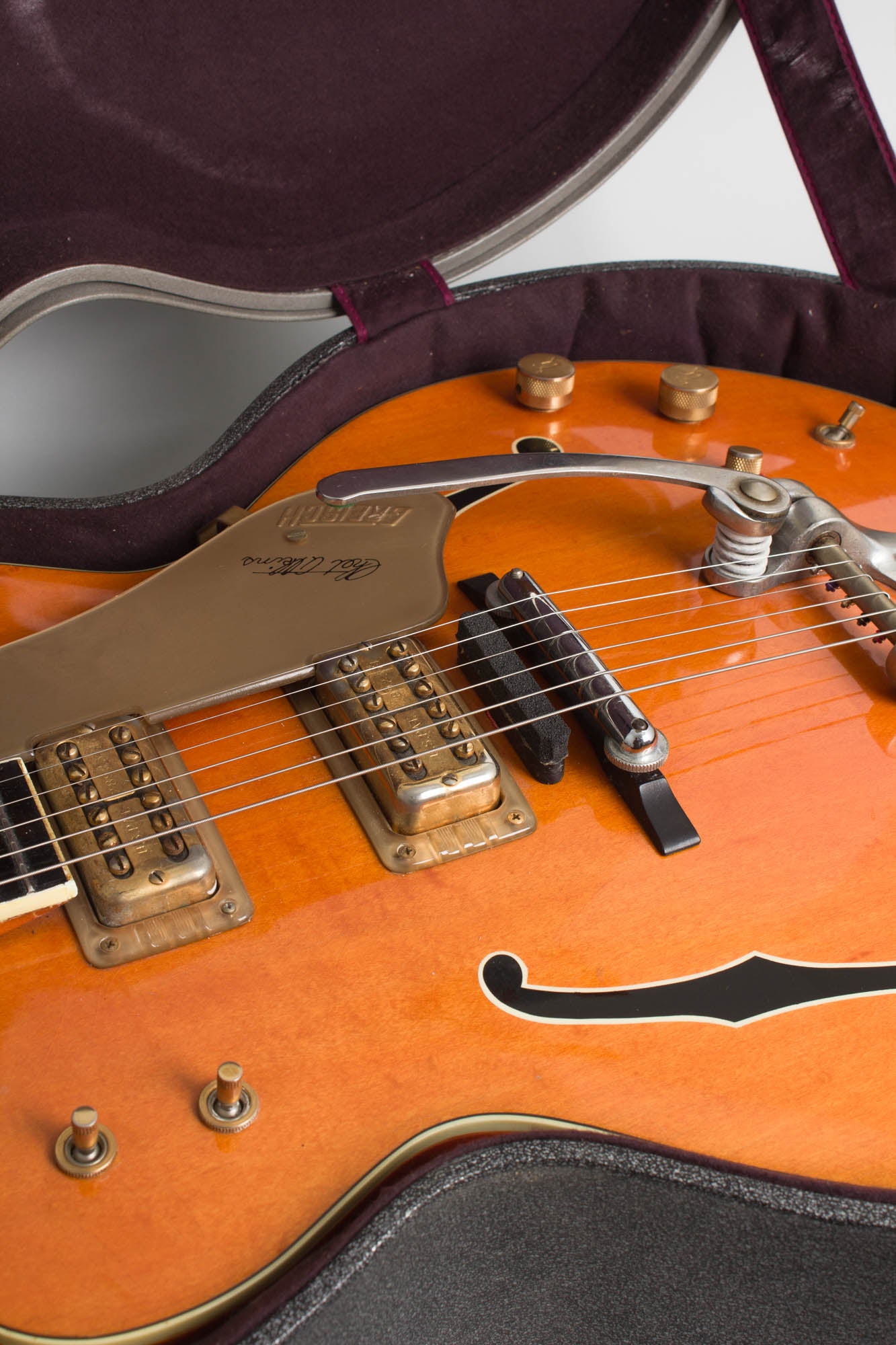 Gretsch Model 6120 Chet Atkins Hollowbody Thinline Hollow Body Electric Guitar (1965)