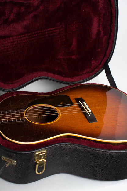 Gibson LG-2 Flat Top Acoustic Guitar (1946-7)