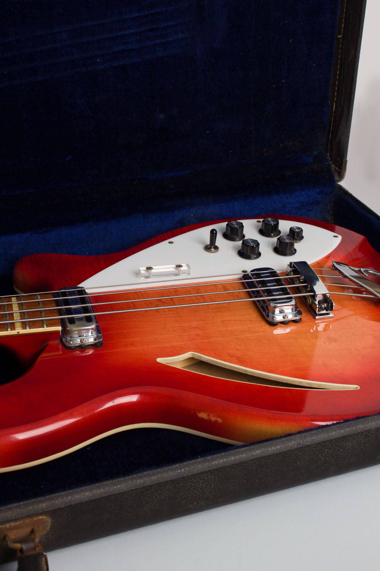 Rickenbacker Model 4005 Semi-Hollow Body Electric Bass Guitar (1968)