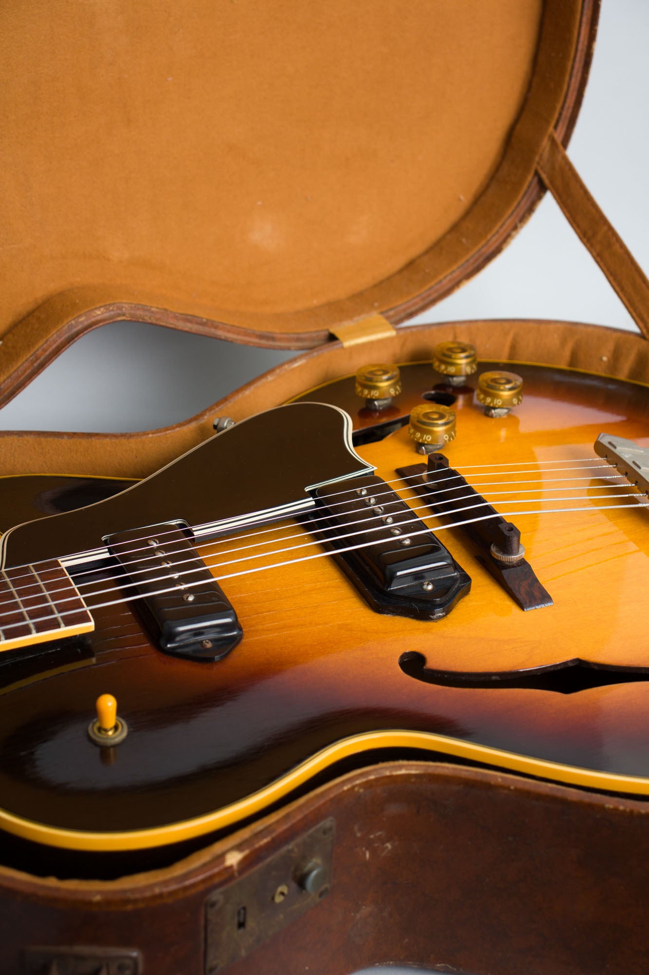 Gibson ES-175D Arch Top Hollow Body Electric Guitar (1954)